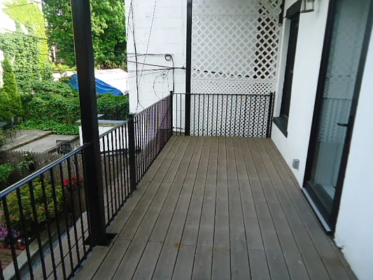 Rented by Hakeem Shahid, LREB | media 21