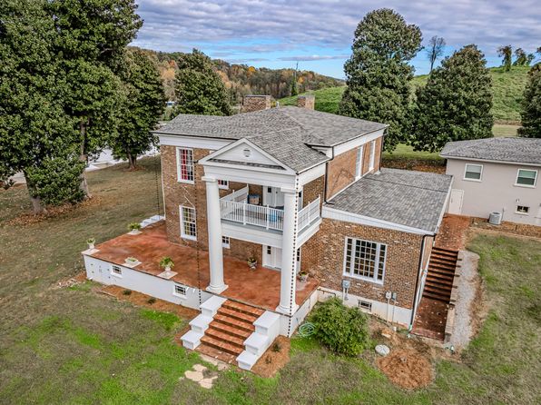 129/131 Elizabeth St, Athens, TN 37303