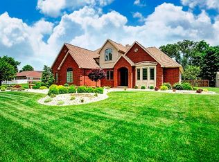 2831 Torrey Pines Dr, Findlay, OH