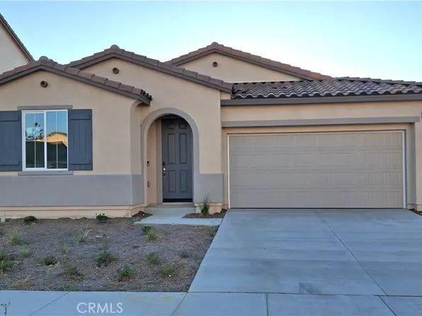 2631 Moonshimmer St, Hemet, CA 92543