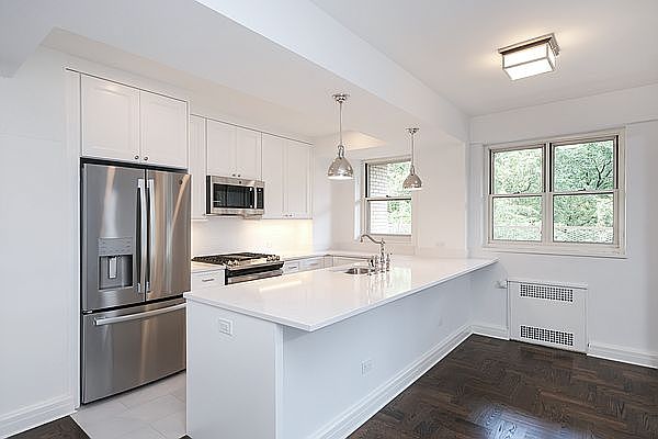 1st image of 945 5th Ave APT 5B