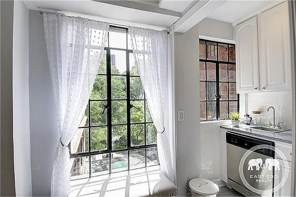 Sold by East Egg Realty | media 13