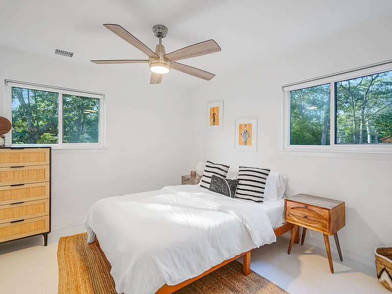 138 W Tiana Rd — Photo 11