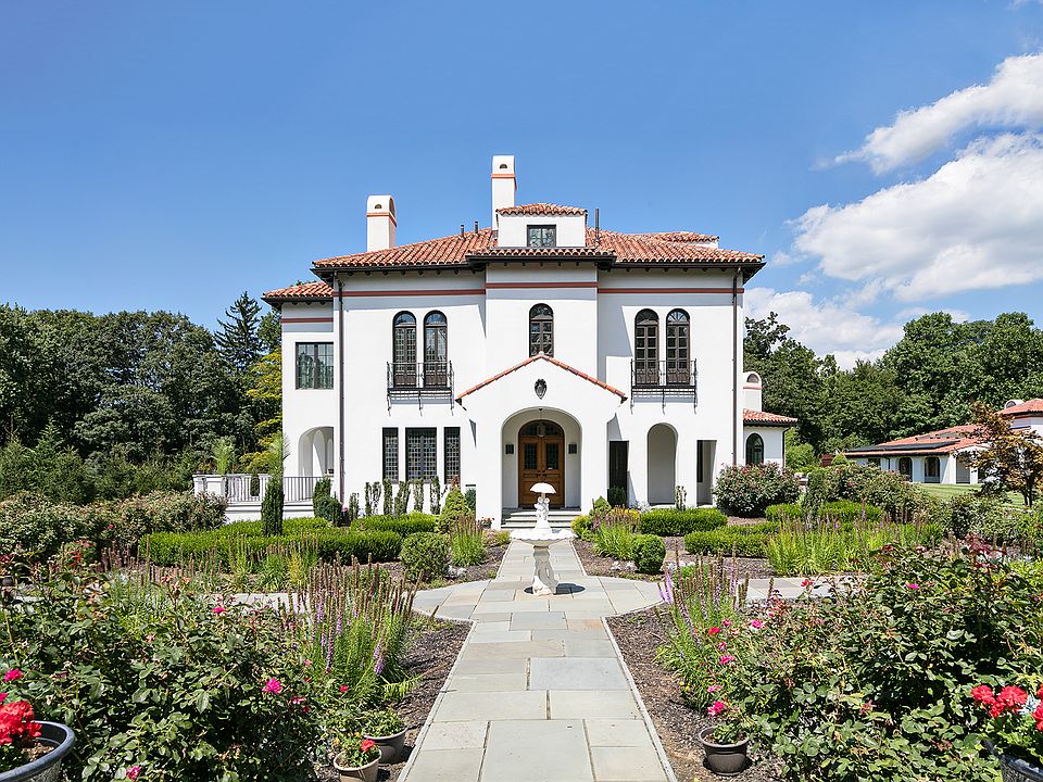 Main House 11,350 Sq.ft.