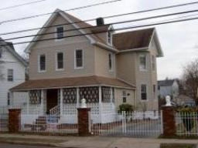 2nd image of 77 W 2nd St