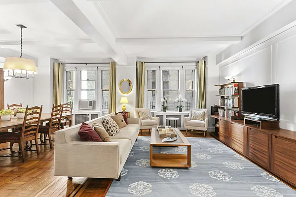 Sold by Compass | media 21