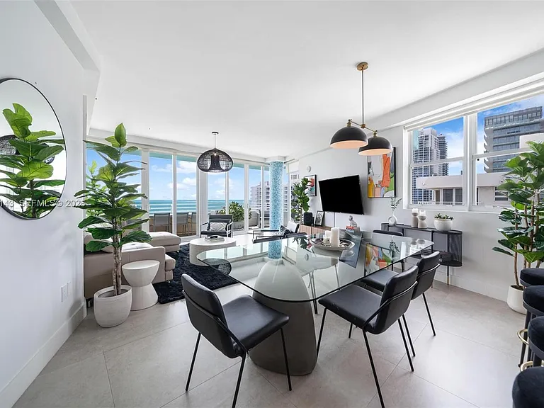 226 Ocean Dr #8F — Photo 17