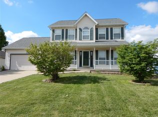 2631 Piper Hills Dr, Shiloh, IL 62221