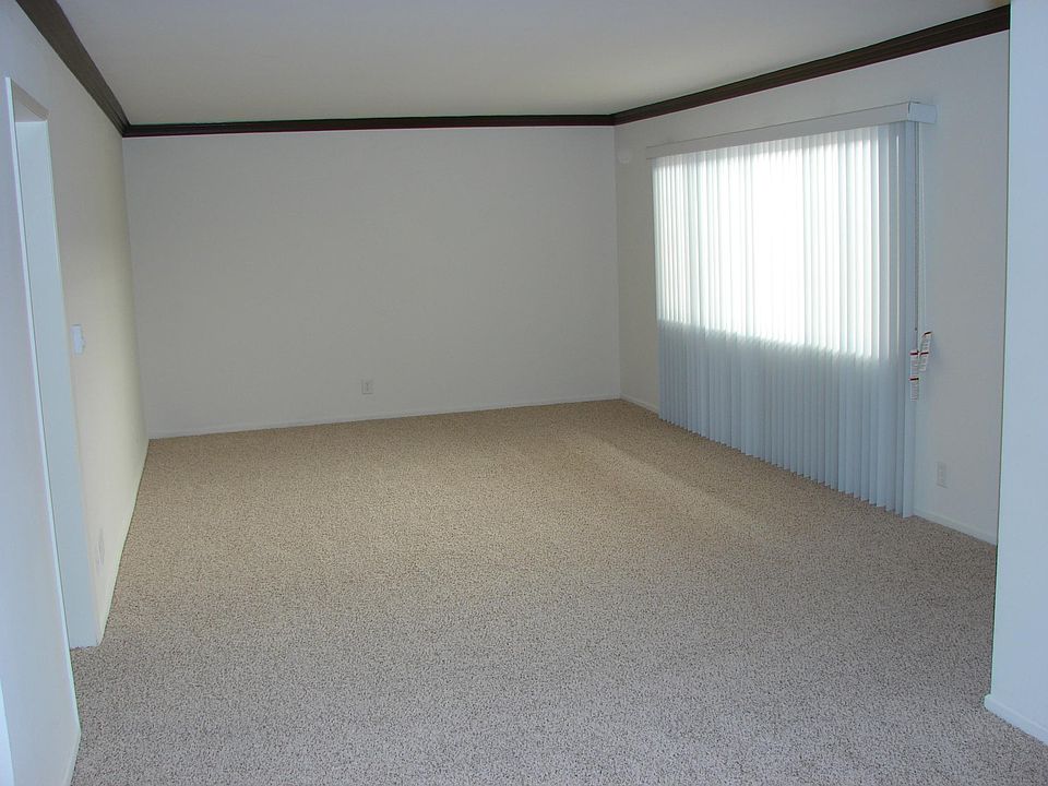 1st image of 1143 6th St APT 203