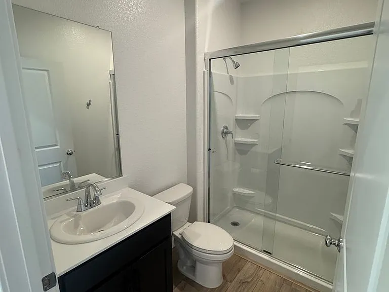 1107 Baylor Ter — Photo 3
