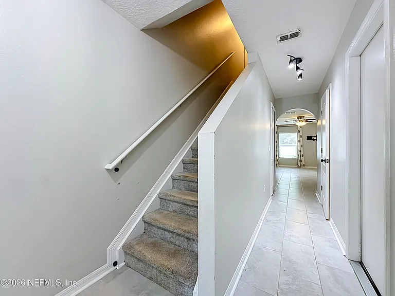 8224 Halls Hammock Ct — Photo 5