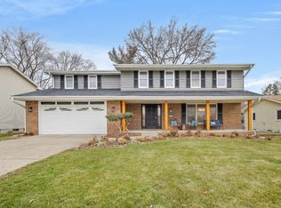 9519 Sunset Ter, Clive, IA 50325