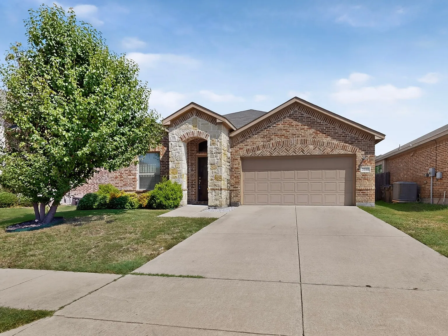 3 bed, 1740 sqft, $2,150 — Photo 2