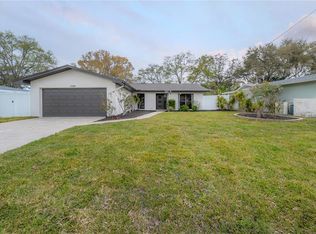 1088 Idlewild Dr N, Dunedin, FL 34698
