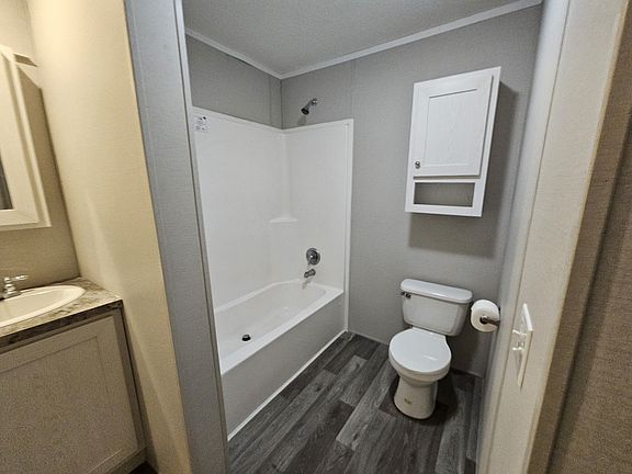 5th image of 2343 Dogwood St #2154