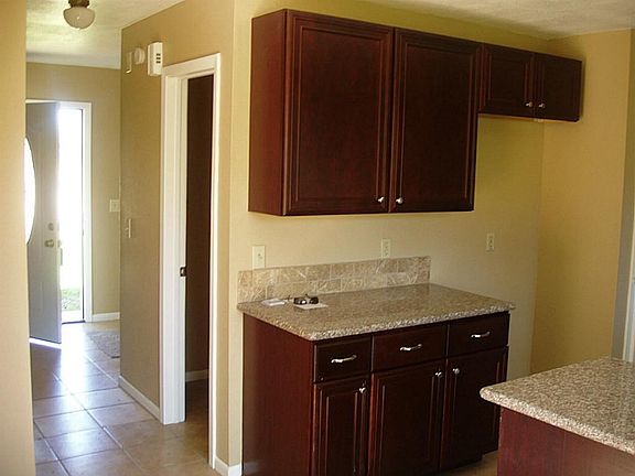 5th image of 18167 Brooknoll Dr