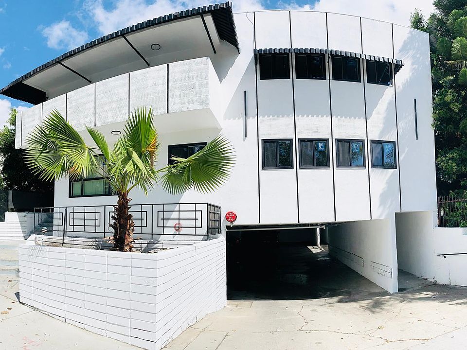 1st image of 904 N Sierra Bonita Ave