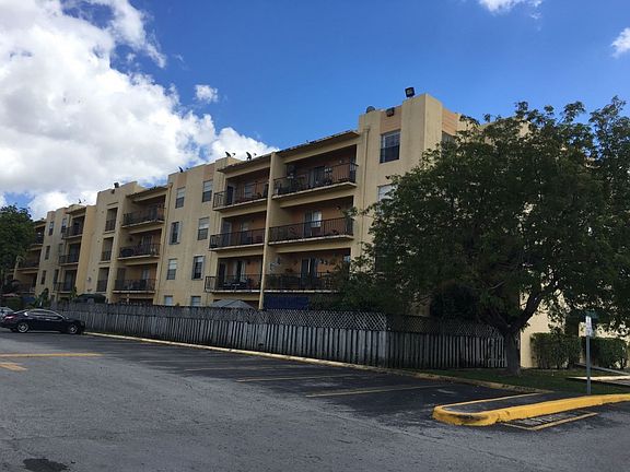 3rd image of 5625 W 20th Ave APT 301