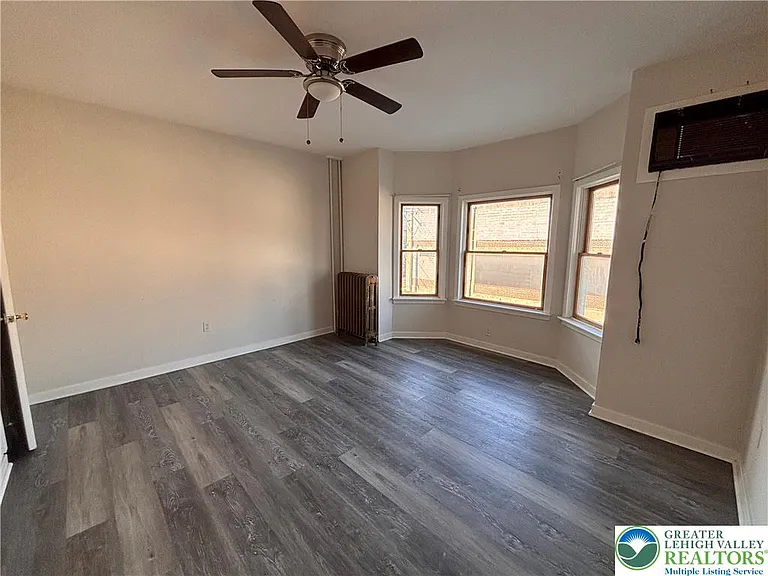 718 1/2 N 10th St #2 — Photo 8