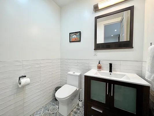 Rented by SERHANT. | media 25