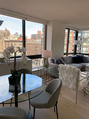 Rented by Owner | media 12