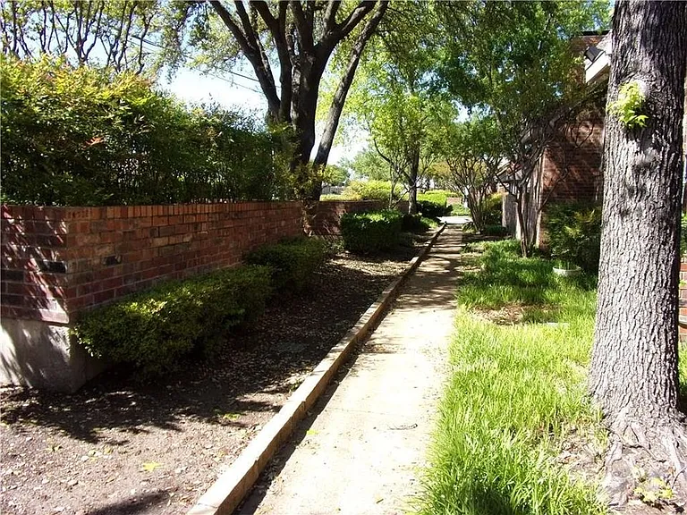 18240 Midway Rd #105 — Photo 26