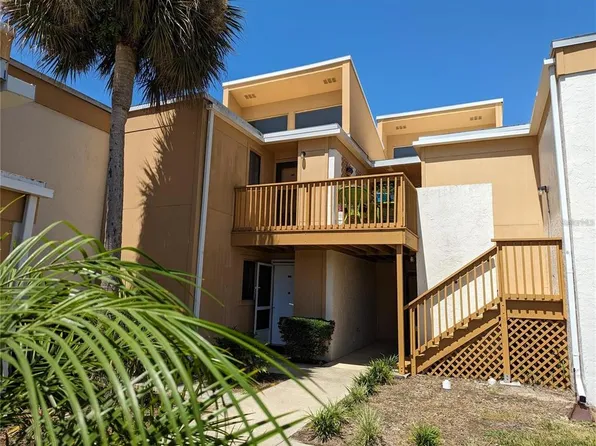 1051 S Highland St APT 1E, Mount Dora, FL 32757