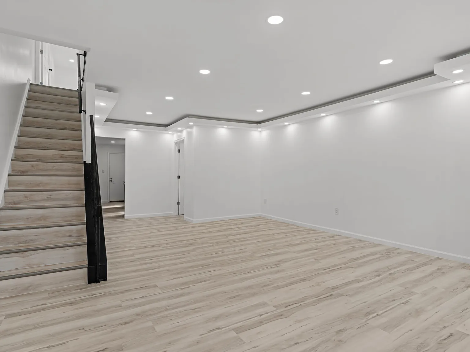 3 bed, 1332 sqft, $2,350 — Photo 3