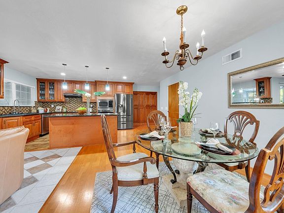 5th image of 7050 Orchard Dr