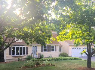 81 Glenwood Dr, Leominster, MA 01453