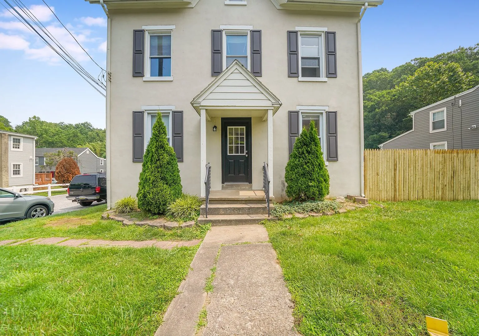 661 W Downingtown Pike — Photo 1