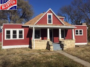 704 W 13th St, Junction City, KS 66441
