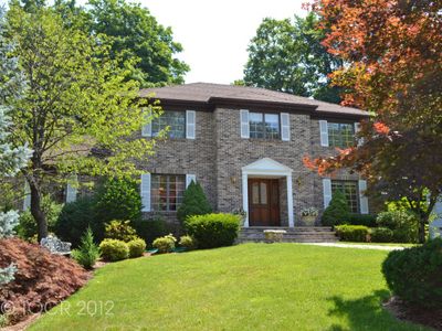 32 Cottage Ln, Upper Saddle River, NJ, 07458
