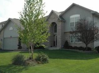 1024 Greenbriar Dr, Glendale Heights, IL 60139