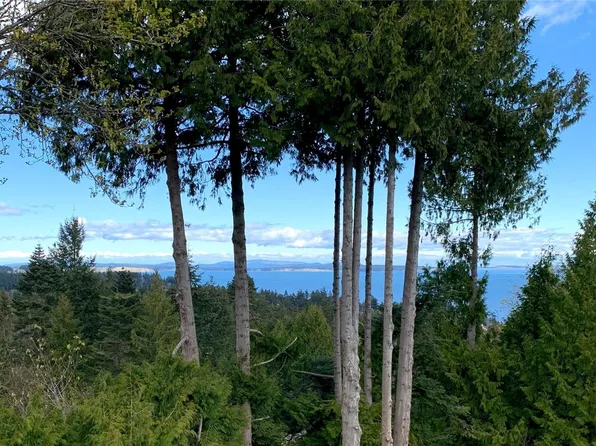 5070 Catalina Ter Lot A, Saanich, BC V8Y 2A5