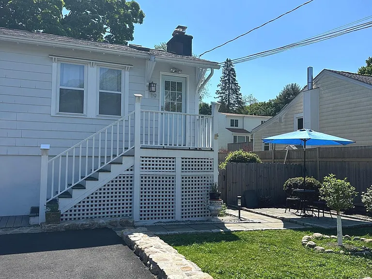 19 Hale St #1 — Photo 1