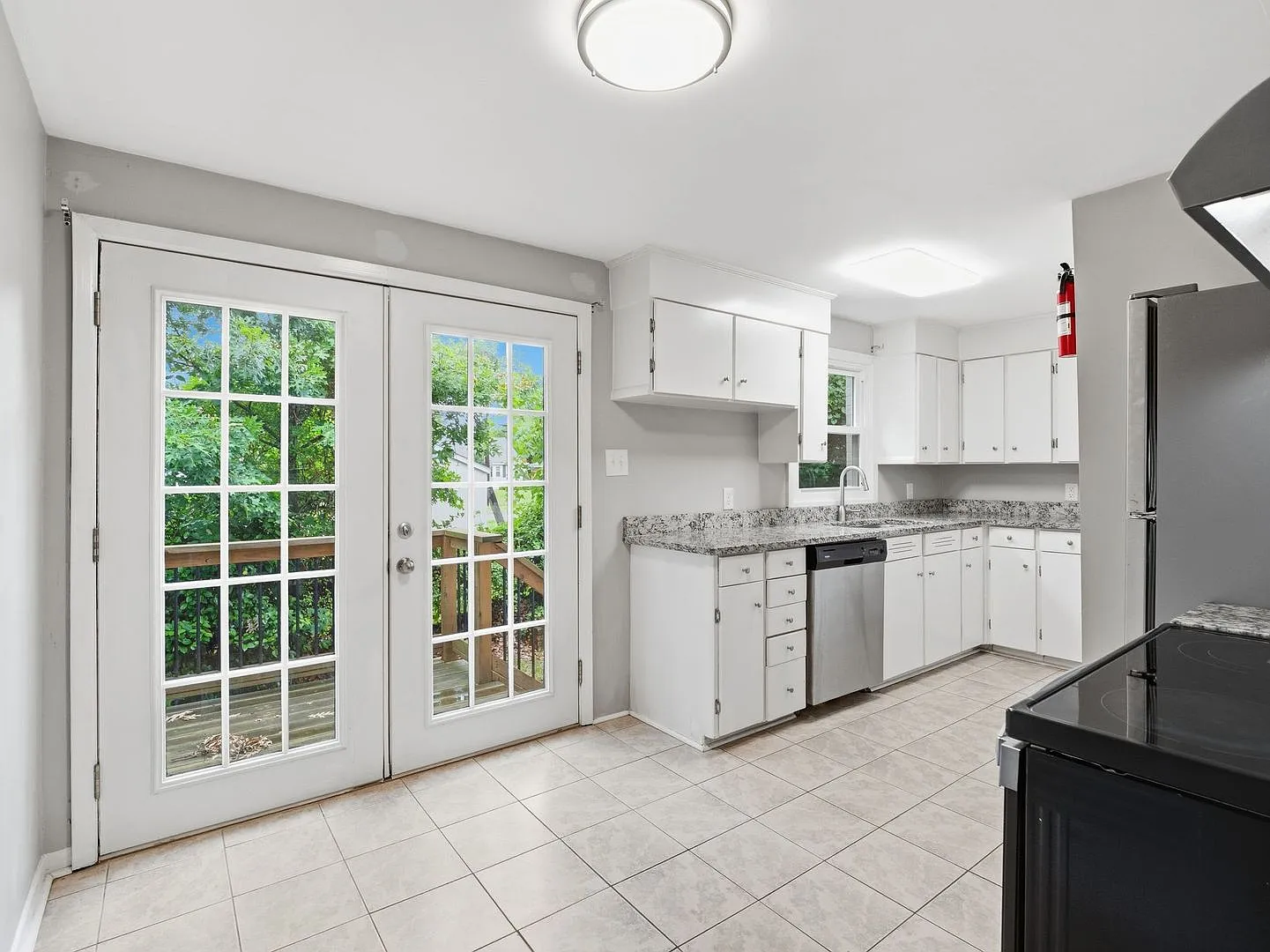 803 Starling Avenue — Photo 1