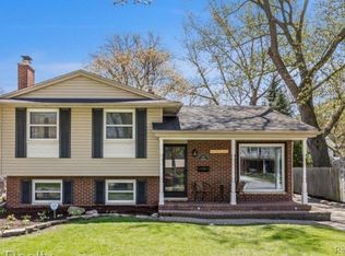 652 Shenandoah Dr, Clawson, MI 48017