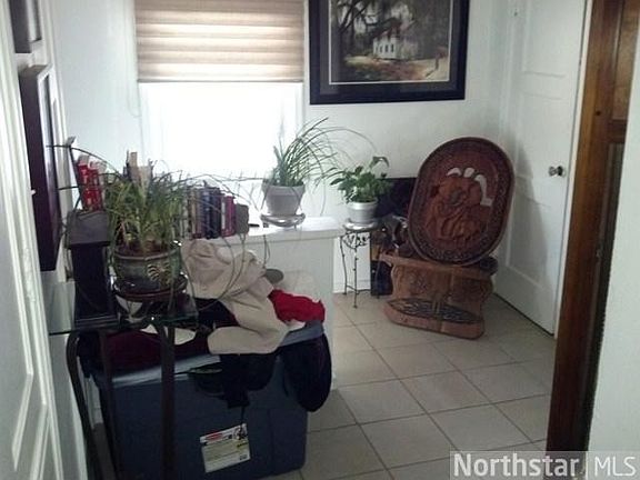 4th image of 758 Ottawa Ave