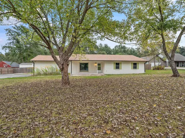 7789 Lakeshore Dr, Tyler, TX 75707