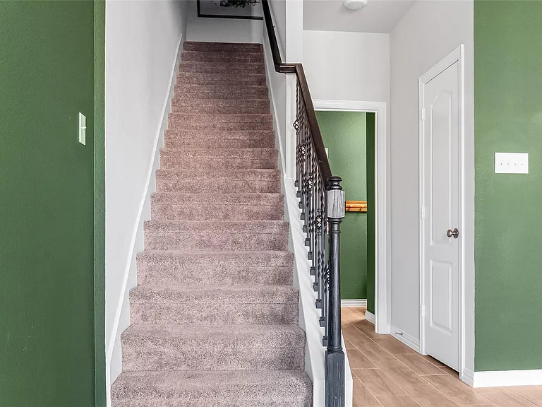 3730 Malibu Dr — Photo 13