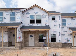 725 Chandler Stone Dr, Zebulon, NC 27597