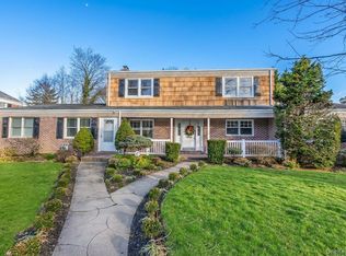 467 Hempstead Avenue, Rockville Centre, NY