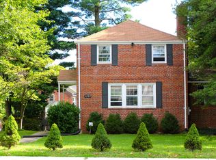 6202 Greentree Rd, Bethesda, MD 20817