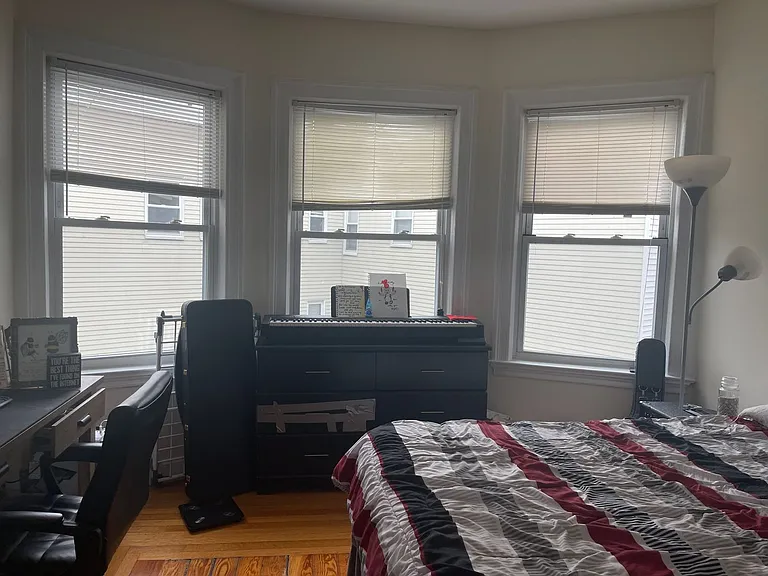 51 Ashford St #6 — Photo 8