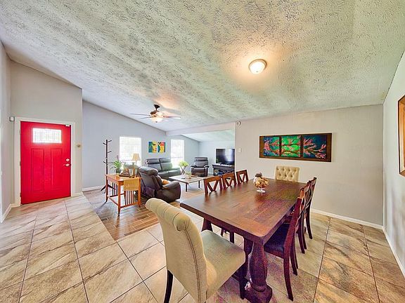 5th image of 14422 Merry Meadow Dr