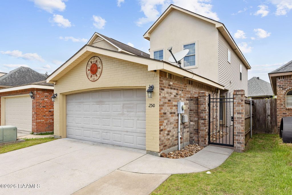 250 Chimney Rock Blvd, Lafayette, LA - View 2