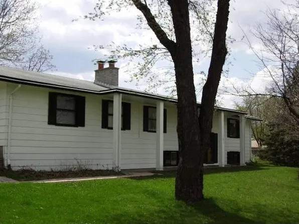 14811 Scenic Heights Rd, Eden Prairie, MN 55344