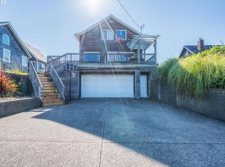 56 SW Cottage St, Newport, OR 97365