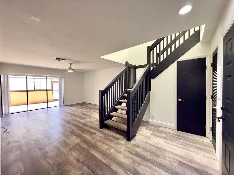 11698 NW 20th Dr — Photo 3